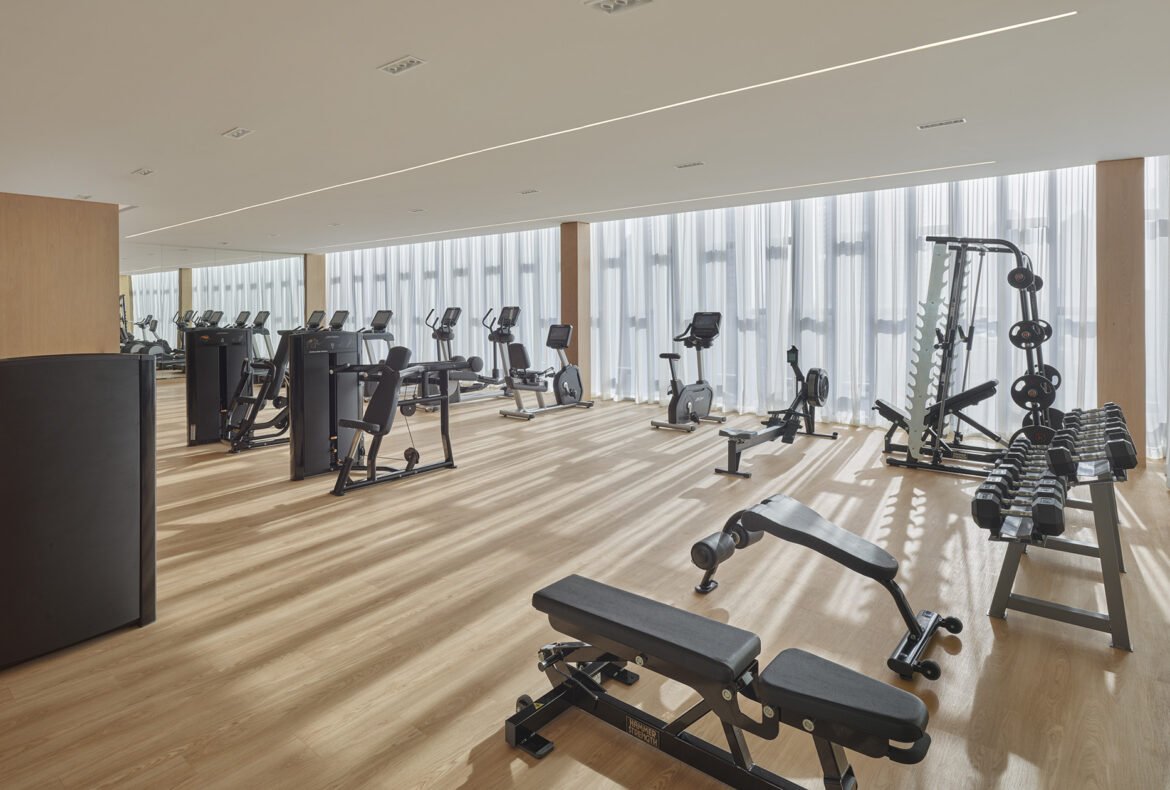 State-of-the-art fitness center and modern gym in Dubai with premium training equipment
