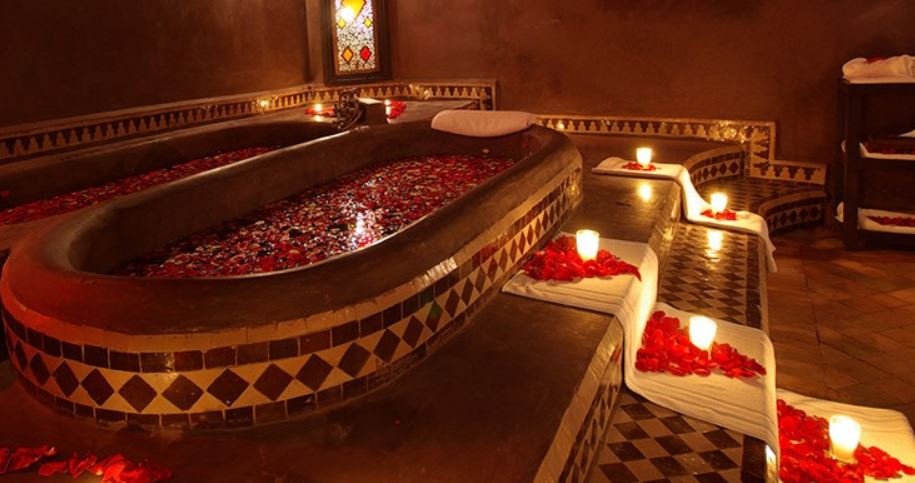 Moroccan bath therapist Dubai