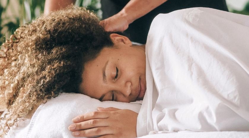 lymphatic detox massage service Dubai